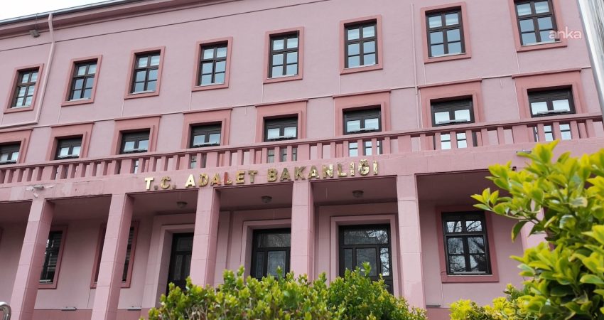 Adalet Bakanı Akın Gürlek imzasıyla Cumhuriyet Başsavcılıklarına gönderilen genelgede, çocuk