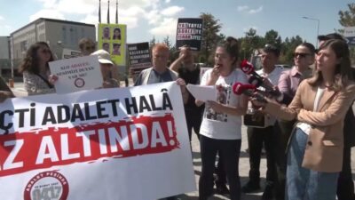 Adli Yıl Açılış Töreni öncesinde Yargıtay önünde toplanan Adalet Peşinde Aileler