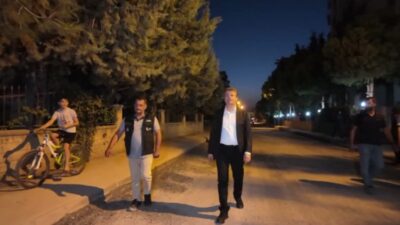 Adıyaman Belediyesi’nin kent genelinde sürdürdüğü asfalt çalışmalarını sahada takip eden