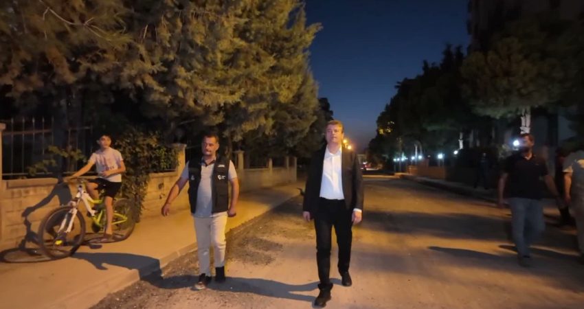 Adıyaman Belediyesi Başkanı Tutdere, Yenimahalle’de yürütülen çalışmaları inceledi Adıyaman Belediyesi’nin kent genelinde sürdürdüğü asfalt çalışmalarını sahada takip eden