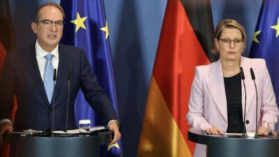 Almanya hükümeti, Berlin'deki Onur Yürüyüşü'ne düzenlenen ve bir kişinin hayatını
