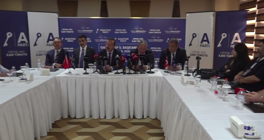 Anahtar Parti Genel Başkanı Yavuz Ağıralioğlu, Cumhurbaşkanlığı için “İsmi geçen