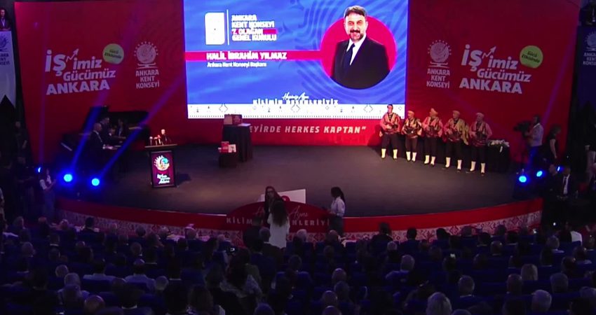 Ankara Kent Konseyi (AKK) Başkanı Halil İbrahim Yılmaz, "Karşısındakini kimlikleriyle