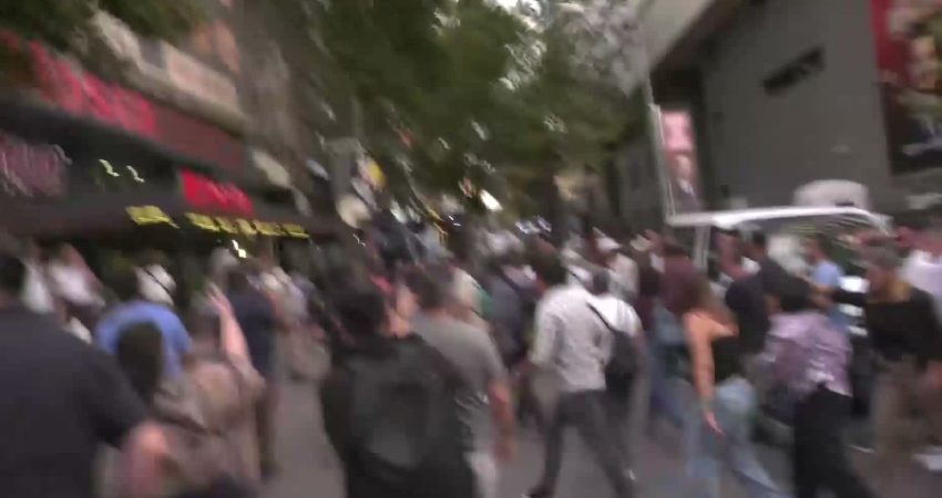 Ankara’da LGBTİ+’lara yönelik operasyonlara karşı protestoya polis müdahalesi Ankara Emek ve Demokrasi Güçleri'nin LGBTİ+ oluşumlara yönelik operasyonları protesto