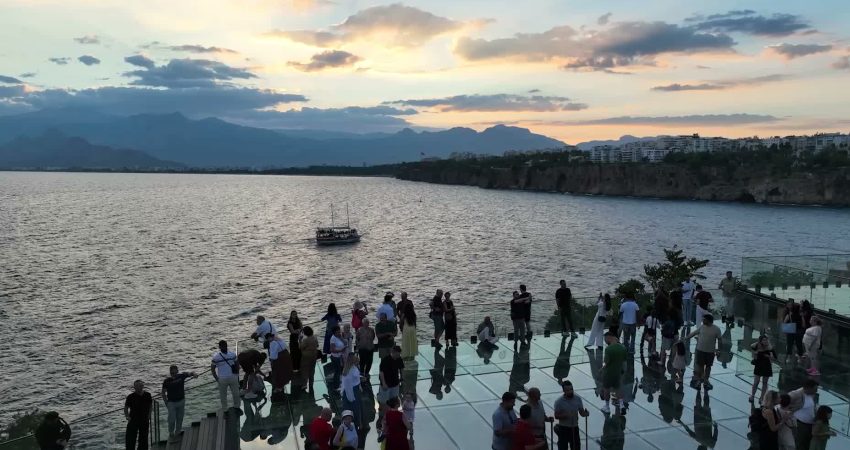 Antalya Büyükşehir Belediyesi Bando ve Kent Orkestrası, Hıdırlık Kulesi’nin tarihi
