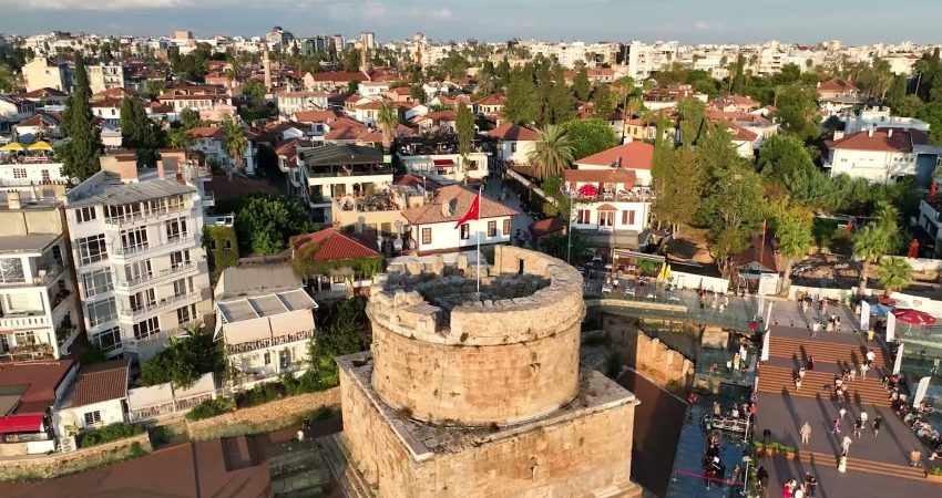 Antalya Büyükşehir Belediyesi İsmail Baha Sürelsan Konservatuvarı tarafından düzenlenen "Gün