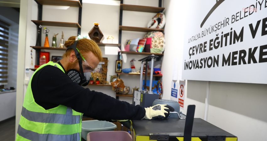 Antalya Büyükşehir Belediyesi’nin sürdürülebilirlik alanındaki çalışmalarının önemli noktalarından Çevre Eğitim