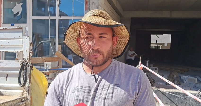 Ardahan’da kurulan halk pazarında satış yapmak için Iğdır’dan gelen bir