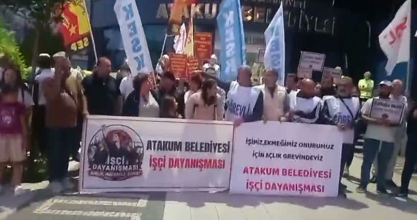 Beş aydır maaşlarını alamadıklarını belirten Atakum Belediyesi işçileri, başlattıkları açlık