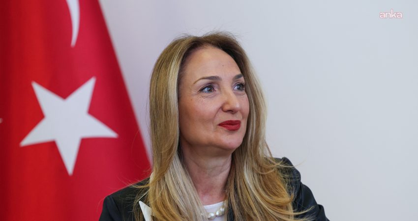 YENİ Partili Aylin Nazlıaka, "Ailem Güvende" operasyonunda gözaltına alınanların serbest