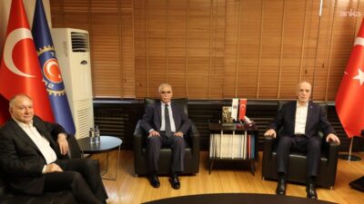 Anayasa Mahkemesi Başkanı Kadir Özkaya, TÜRK-İŞ Genel Başkanı Ergün Atalay’ı