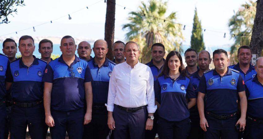 Ayvalık Belediye Başkanı Ergin, zabıta personeliyle bir araya geldi Ayvalık Belediye Başkanı Mesut Ergin, 1-7 Eylül Zabıta Haftası dolayısıyla
