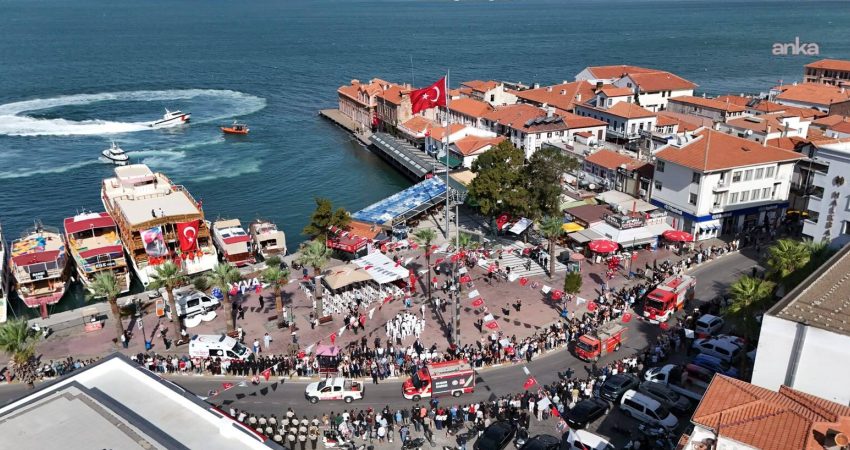 Ayvalık’ın kurtuluşunun 104’üncü yılı coşkuyla kutlandı Balıkesir’in Ayvalık ilçesinin düşman işgalinden kurtuluşunun 104’üncü yıl dönümü, Cumhuriyet