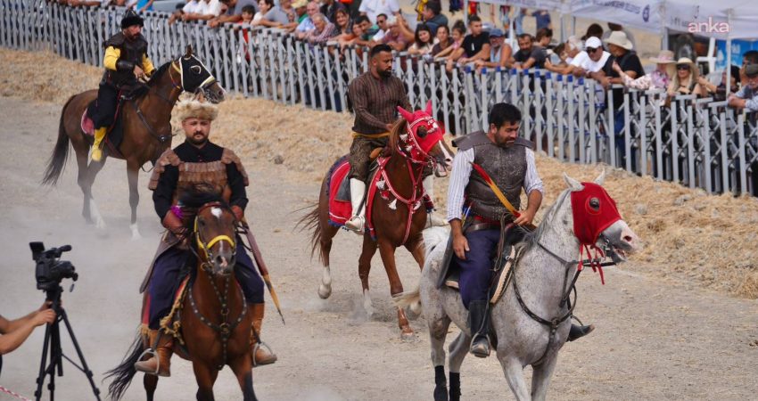 Ayvalık Belediyesi ve Ayvalık Rahvan Atları Binicilik ve Yetiştiricilik Derneği