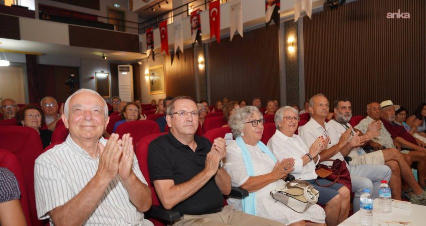 Ayvalık Belediyesi, Ayvalıklı edebiyatçıi yazar Feyza Hepçilingirler onuruna"Ustamıza Saygı" isimli