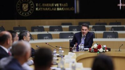 Enerji ve Tabii Kaynaklar Bakanı Alparslan Bayraktar, Türkiye Maden İşçileri