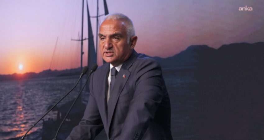 Bakan Ersoy’dan Antalya’daki orman yangınlarına ilişkin açıklama: Bütün imkanlar seferber edildi Kültür ve Turizm Bakanı Mehmet Nuri Ersoy, Antalya’nın farklı noktalarında