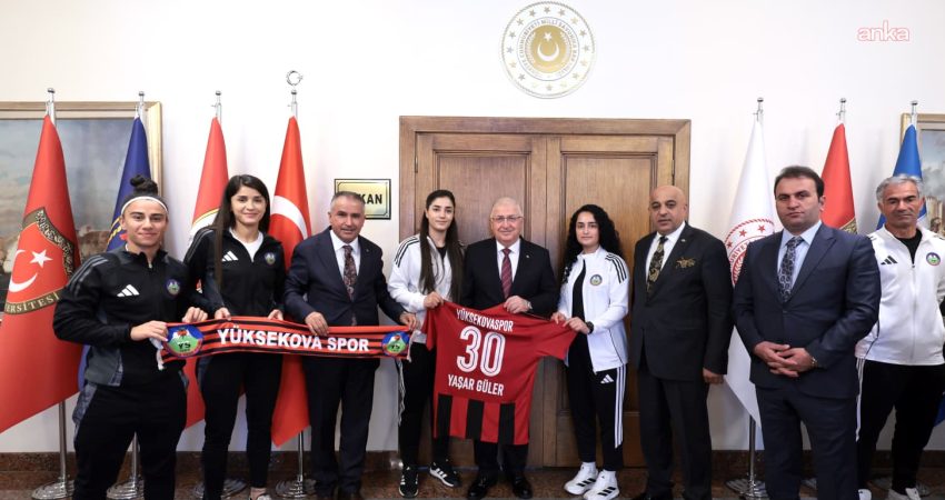 Milli Savunma Bakanı Yaşar Güler,  Yüksekova Spor Kadın Futbol