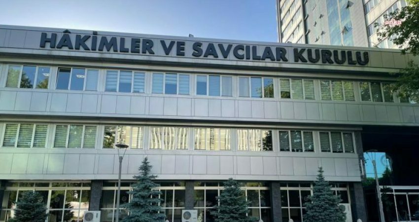 Bakan Gürlek’ten vefat eden Cumhuriyet Savcısı Çetin Akıncı için başsağlığı mesajı Adalet Bakanı Akın Gürlek, Ankara Bölge Adliye Mahkemesi Cumhuriyet Savcısı