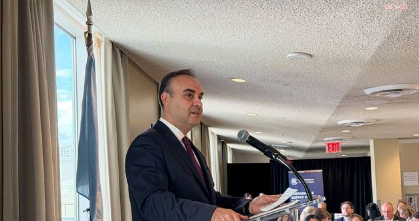 Bakan Kacır: “Üretim, teknoloji ve tedarik zincirlerinde sürdürülebilirliği merkeze alacağız” Sanayi ve Teknoloji Bakanı Mehmet Fatih Kacır, New York'ta düzenlenen