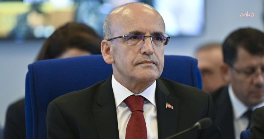Hazine ve Maliye Bakanı Mehmet Şimşek, enflasyon verilerinde dönemsel eğitim