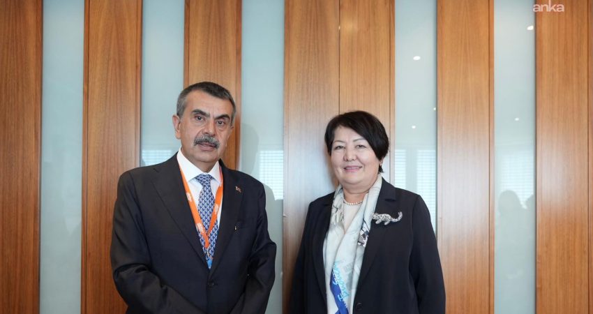 Bakan Tekin, Bratislava’da Gürcistan, Kırgızistan ve OECD yetkilileriyle görüştü Millî Eğitim Bakanı Yusuf Tekin, PISA 2025 sonuçlarının açıklandığı Bratislava’da