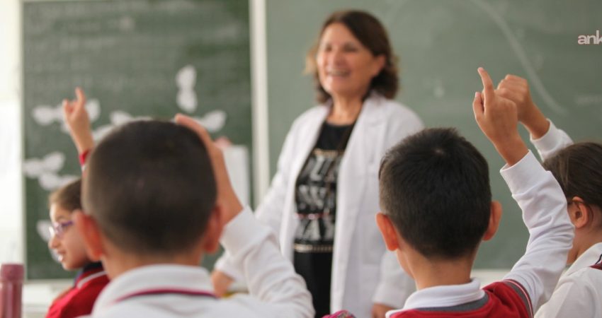 Milli Eğitim Bakanı Yusuf Tekin, öğretmenlerin mazeret durumları dikkate alınarak