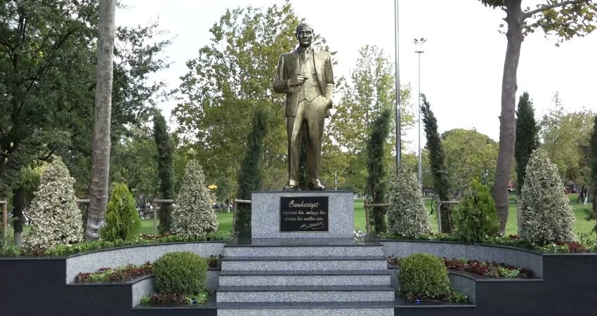 Balıkesir Büyükşehir Belediyesi, Susurluk’ta Atatürk Parkı’nın açılışını gerçekleştirdi. 45 bin