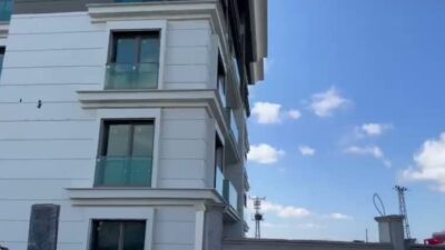 Başakşehir Şamlar'da bir inşaatın istinat duvarının göçmesi sonucu toprak altında