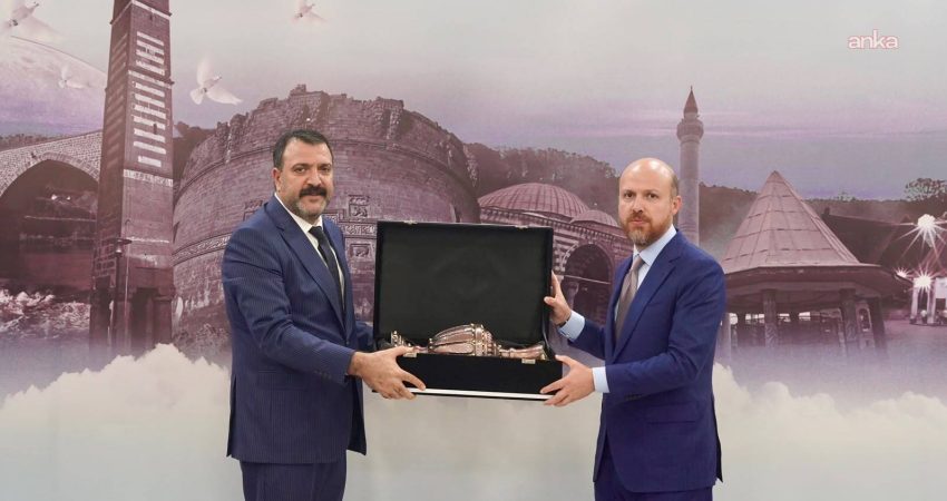 Cumhurbaşkanı Recep Tayyip Erdoğan’ın oğlu, Türkiye Gönüllü Teşekküller Vakfı Mütevelli