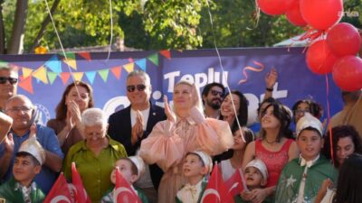 Bilecik Belediyesi’nden çocuklara toplu sünnet şöleni Bilecik Belediyesi tarafından düzenlenen toplu sünnet şöleninde çocuklar ve aileleri