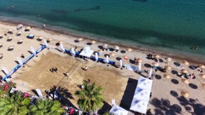 Bodrum Belediyesi’nin “Plaj Voleybolu Şenliği” Gündoğan’da tamamlandı Bodrum Belediyesi tarafından bu yıl ikincisi düzenlenen "Plaj Voleybolu Şenliği",