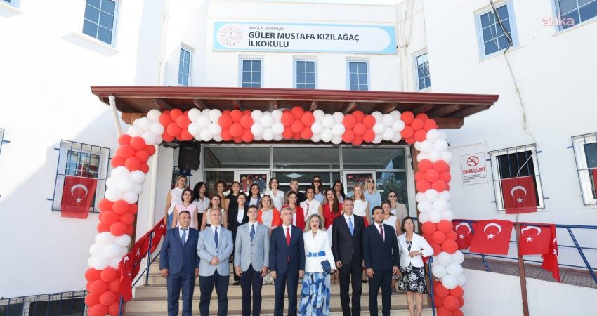 Bodrum’da 2026-2027 eğitim öğretim yılının başlaması dolayısıyla düzenlenen törende Atatürk