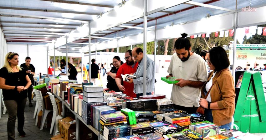 Bornova Belediyesi’nin bu yıl 7’ncisini düzenlediği Homeros’un Bornova’sında Kitap Günleri,