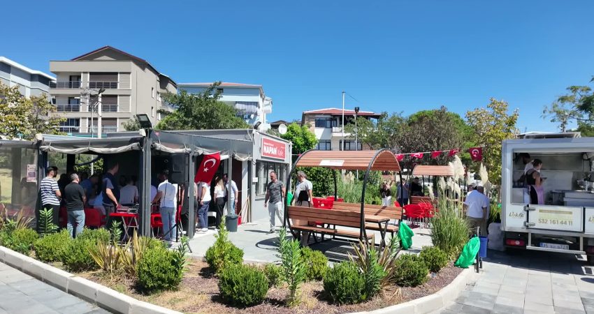 Bornova Belediyesi, 30 Ağustos'ta Kuzey Kıbrıs Türk Cumhuriyeti'nde (KKTC) meydana