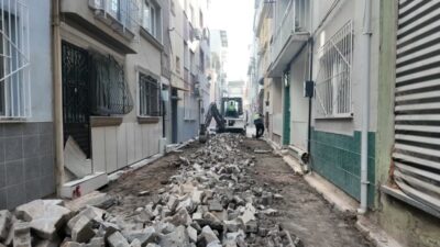 Bornova’da yol yenileme çalışmaları hız kazandı Bornova genelinde yol konforunu artırmak ve modern bir kent vizyonu