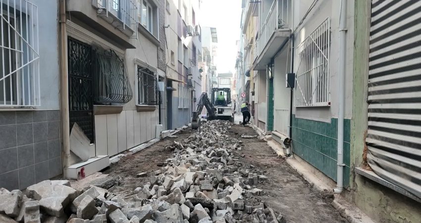 Bornova’da yol yenileme çalışmaları hız kazandı Bornova genelinde yol konforunu artırmak ve modern bir kent vizyonu