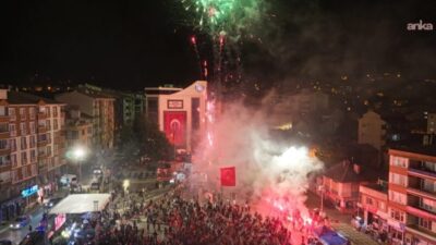 Bozüyük’ün düşman işgalinden kurtuluşunun 104'üncü yılı, Türk bayraklarıyla donatılan araç
