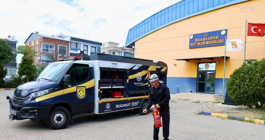 Yangından Korunma Haftası kapsamında hayati uyarılarda bulunan Buca Belediyesi Arama