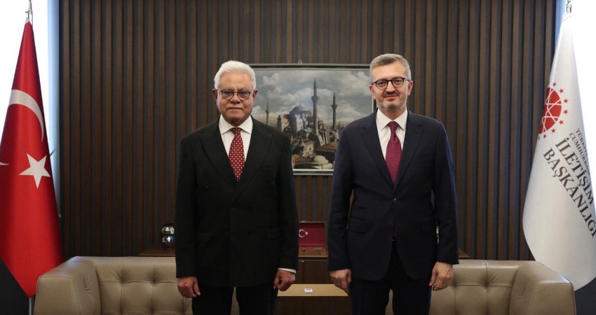 İletişim Başkanı Burhanettin Duran, Pakistan’ın Ankara Büyükelçisi Dr. Yousaf Junaid