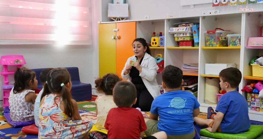 Burhaniye Belediyesi Sosyal Hizmetler Müdürlüğü bünyesinde hizmet veren kreşlerde yeni