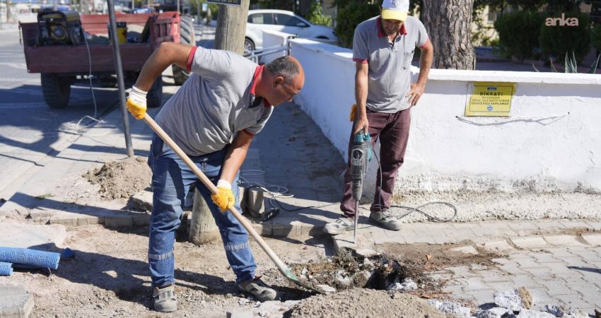 Burhaniye Belediyesi Fen İşleri Müdürlüğü ekipleri, ilçe genelinde ulaşım güvenliğinin