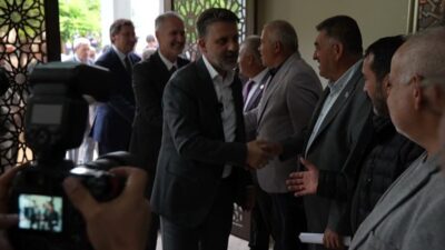 Bursa Büyükşehir Belediye Başkan Vekili Şahin Biba, İnegöl ilçesinde muhtarlarla