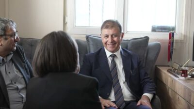 İzmir Büyükşehir Belediye Başkanı Cemil Tugay, Buca’nın sorunlarını yerinde çözebilmek