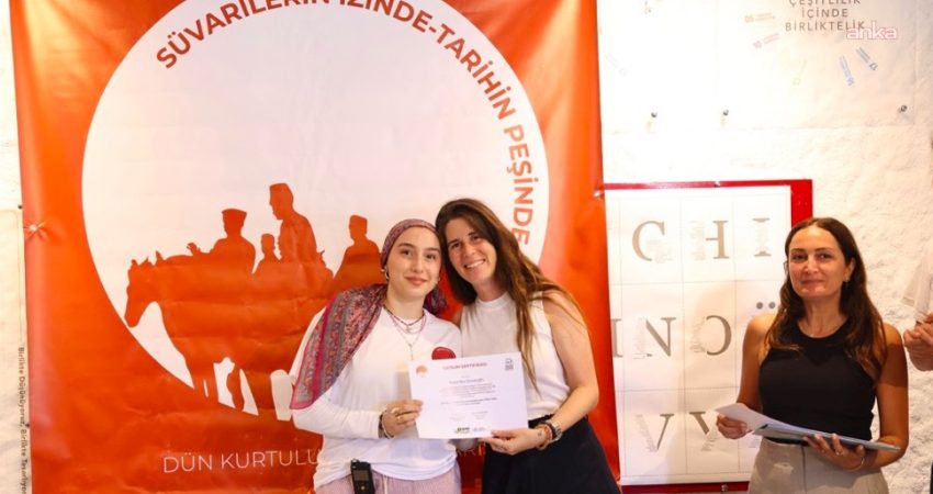 Çeşme’de gençler için “Süvarilerin İzinde, Tarihin Peşinde” programı düzenlenecek Çeşme Belediyesi Çeşme Vizyon Ofisi tarafından düzenlenen “Süvarilerin İzinde, Tarihin
