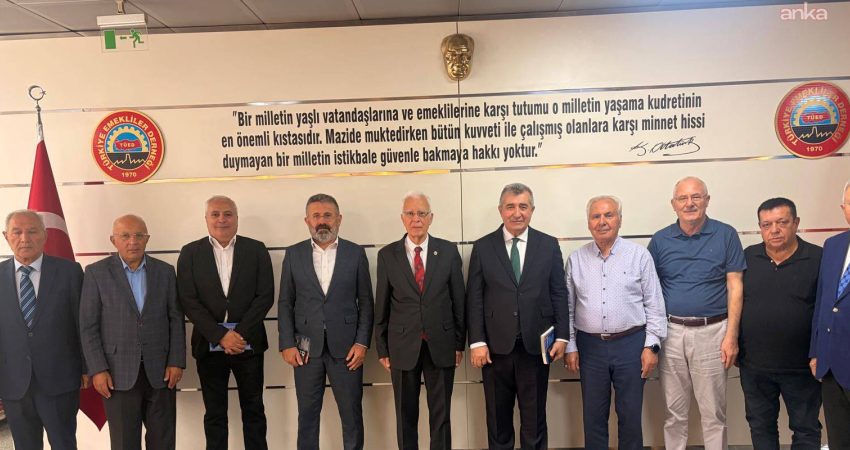 CHP Genel Başkan Yardımcıları Saraç ve Demirci’den TÜED’e ziyaret CHP Genel Başkan Yardımcıları Necdet Saraç ile Adnan Demirci, Türkiye