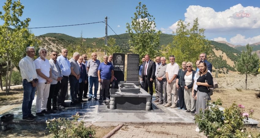 CHP Genel Başkan Yardımcısı Cemal Canpolat, eski CHP milletvekili Kamer