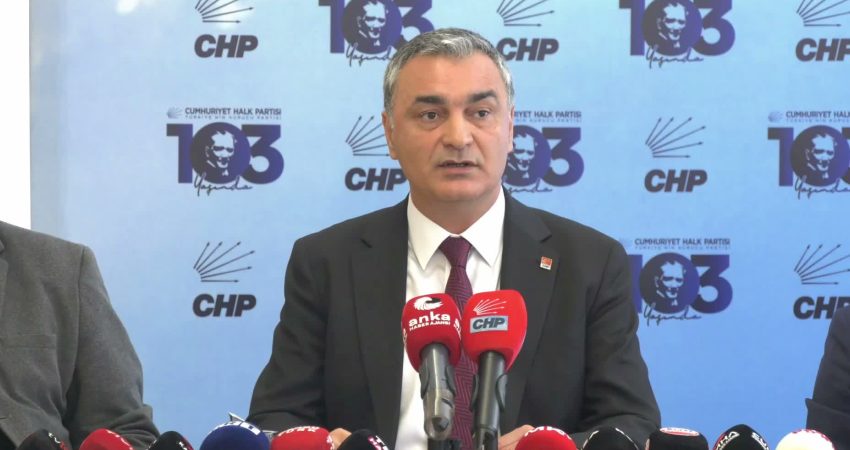 CHP Sözcüsü Müslim Sarı, Ankara Büyükşehir Belediye Başkanı Mansur Yavaş'ın