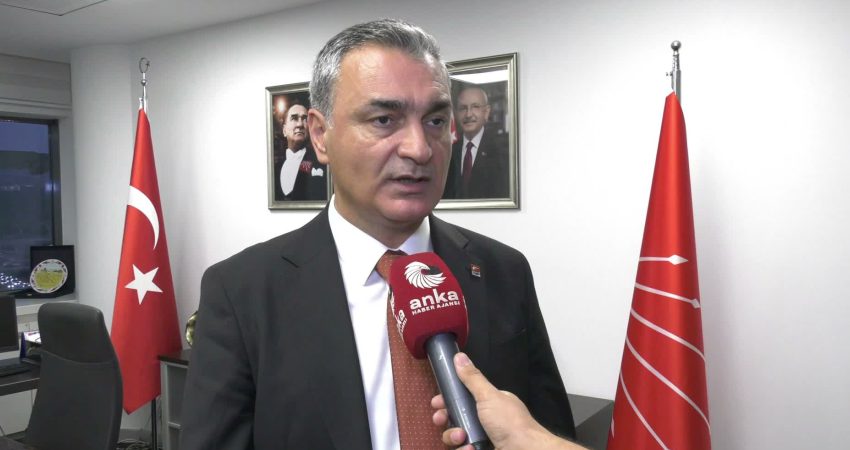 CHP’de yerel yönetimler yol haritası netleşiyor: Sonbaharda toplantılar, 2027’de performans sistemi CHP Sözcüsü Müslim Sarı, CHP'nin yerel yönetimlere ilişkin oluşturduğu yeni