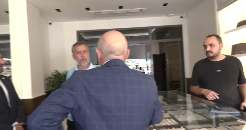 CHP Kahramanmaraş Milletvekili Ali Öztunç, hal bölgesindeki yeni iş yerlerini